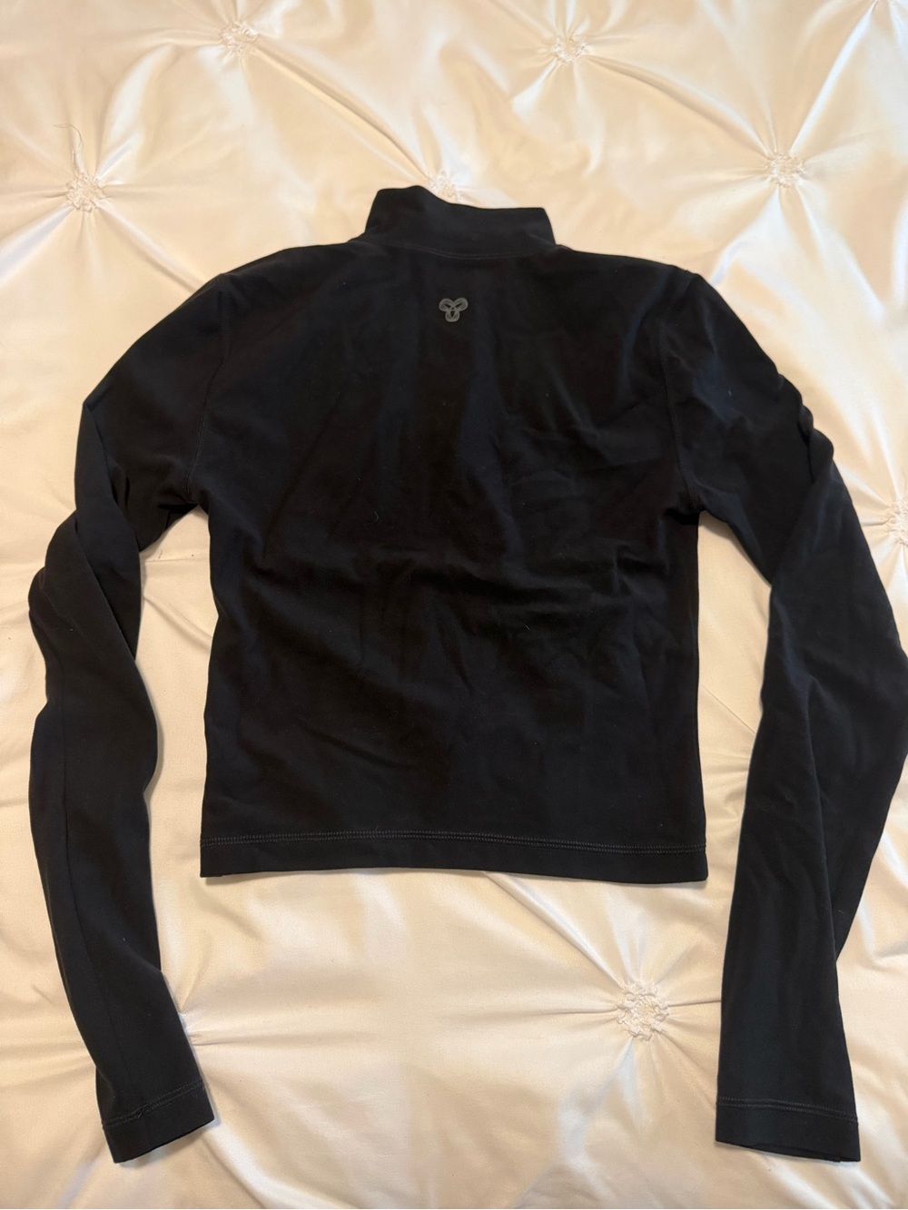 TnAction black zipup